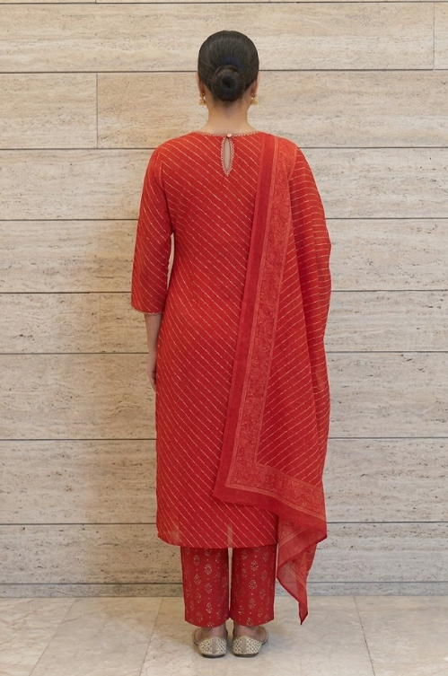 Red striped Anarkali kurta close-up embroidery detail at neckline – The Cotton Studio